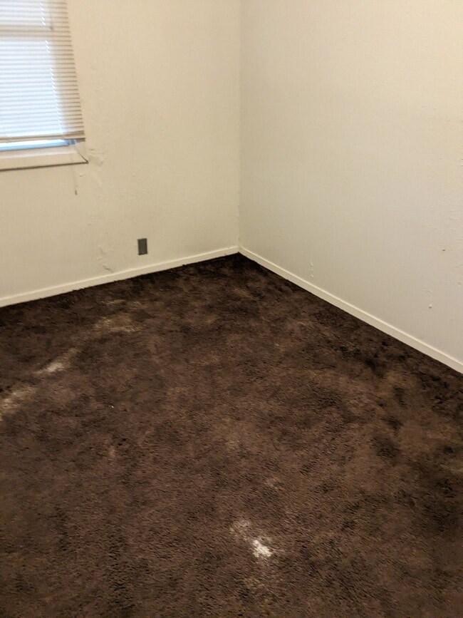 Building Photo - 6879 Co Rd 151