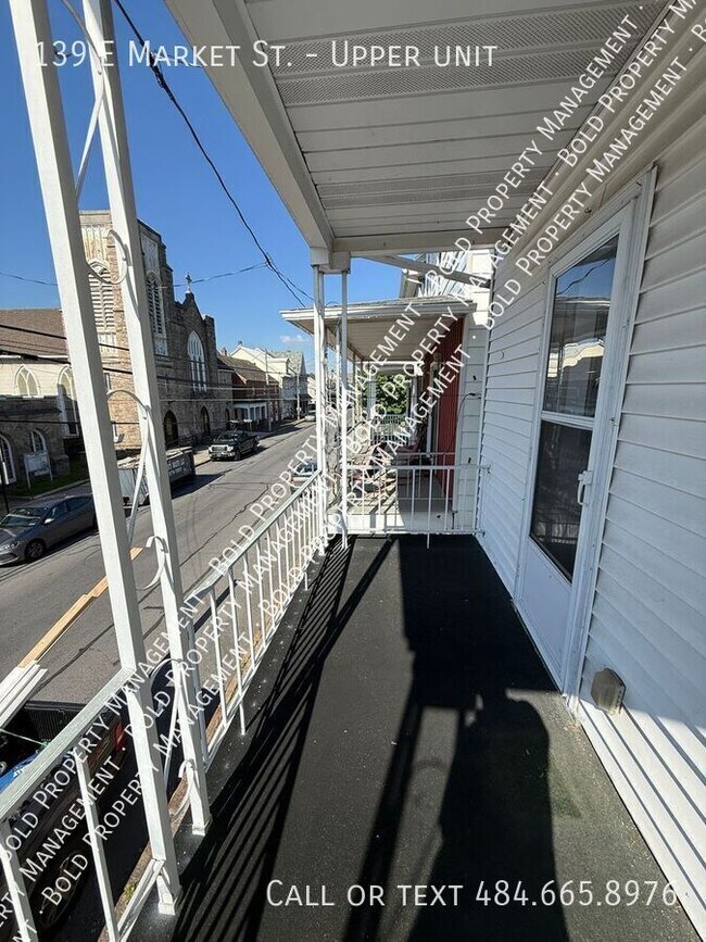 Building Photo - 139 E Market St