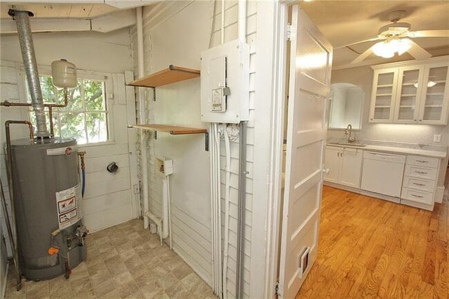 Building Photo - 2874 Burden St NW