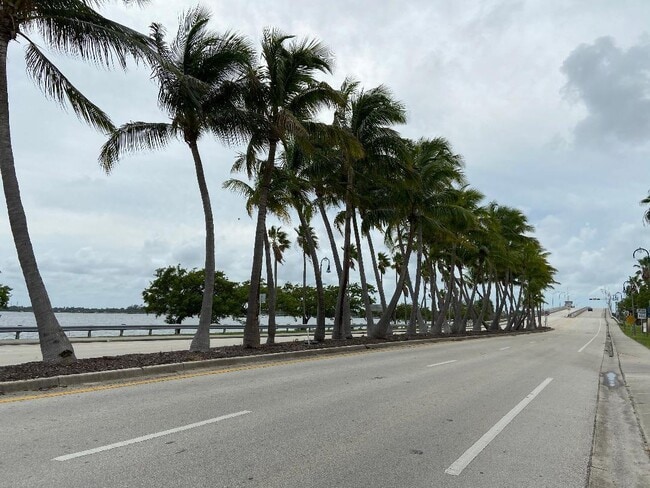 Building Photo - 15 N Ocean Breeze