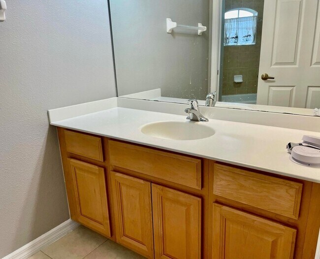 Building Photo - 5757 Tamarac Dr