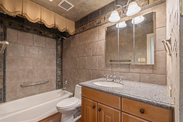 Building Photo - 6335 W Northwest Hwy