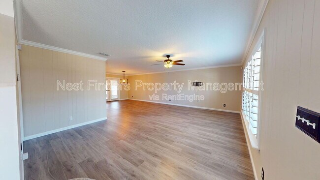 Building Photo - 695 Jimmy Buffett Mem Hwy