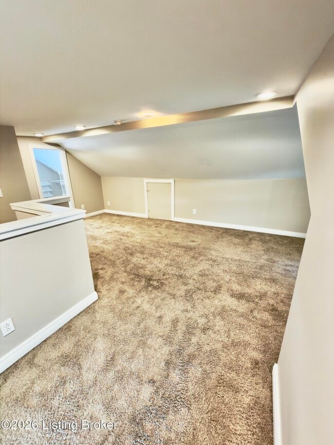 Building Photo - 2125 Crittenden Dr