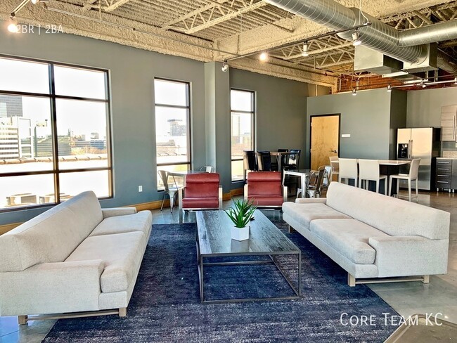 Building Photo - LARGE CORNER LOFT WITH DOWNTOWN VIEWS