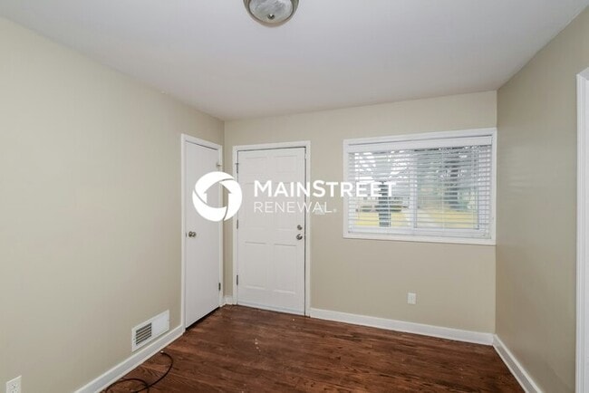 Building Photo - 3 Bedroom Pet-Friendly Home in Birmingham,...