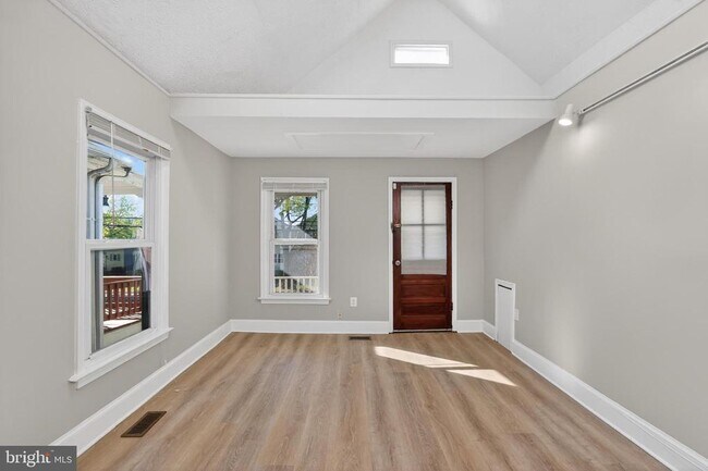 Building Photo - 3309 Martin Luther King Jr Ave SE