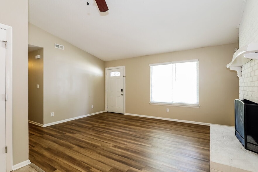 Building Photo - 7236 Newell Acres Dr
