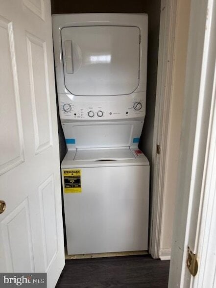 Building Photo - 7429 Cedar Grove Ln