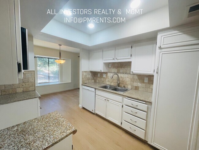 Building Photo - 27783 Tierra Vista Rd