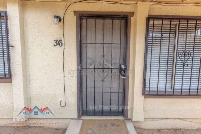 Building Photo - 3120 N 67th Ln