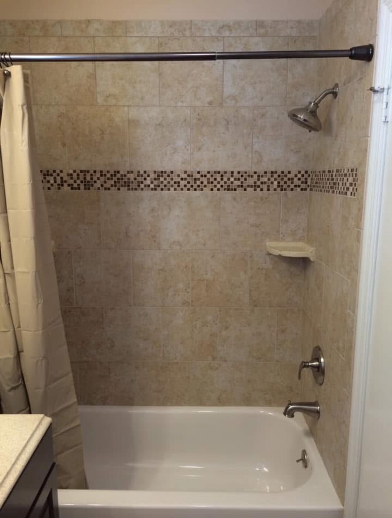 Building Photo - 217 E Richardson Ave