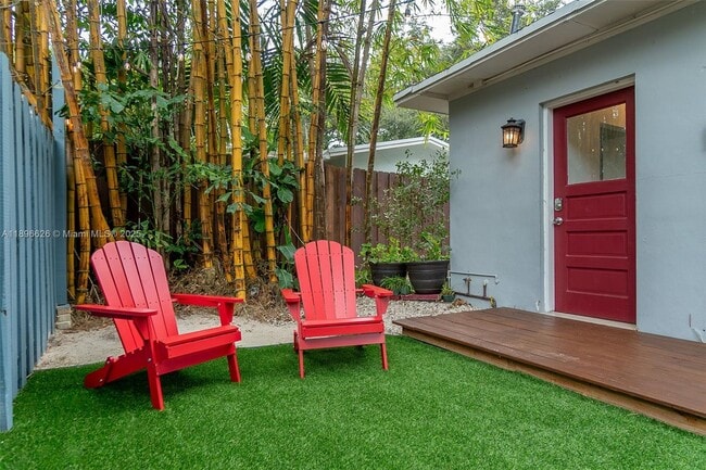 Building Photo - 312 SW 12th Ave