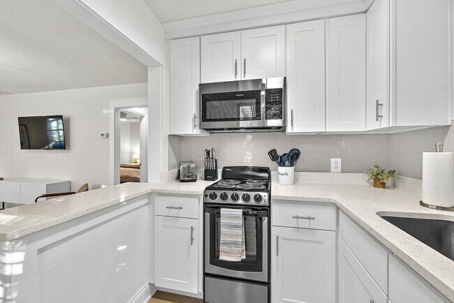 Building Photo - 116 San Marco Ave