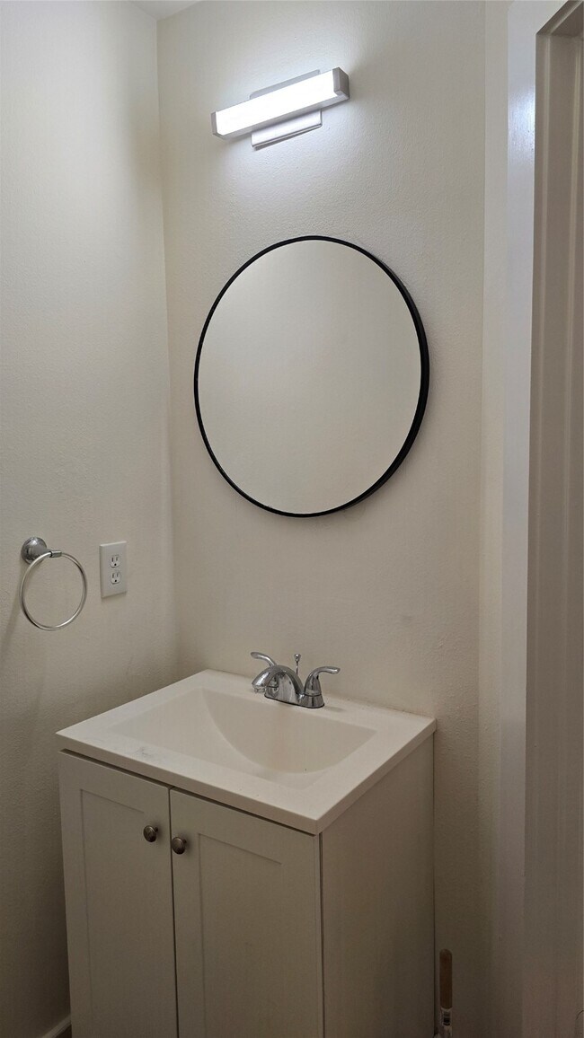 Building Photo - 9707 Farrell Dr