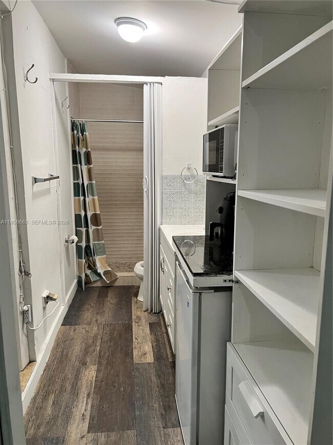 Building Photo - 6400 Fletcher St