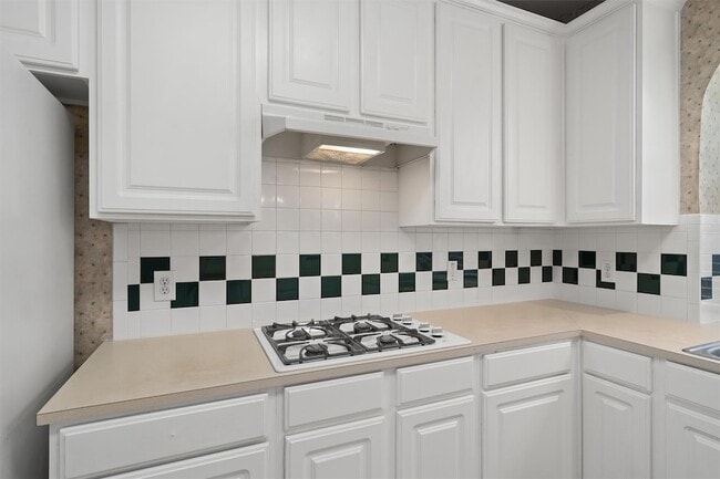 Building Photo - 803 Cashew Ln