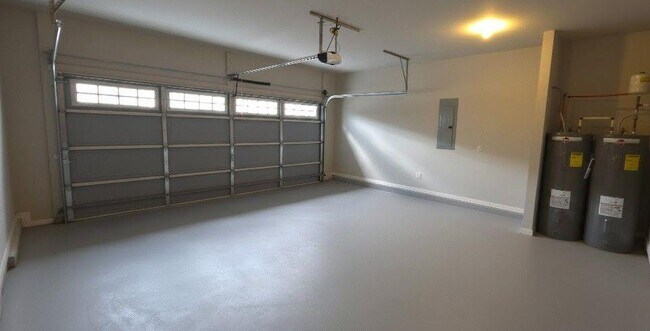 Building Photo - 4191 Towncastle Ln