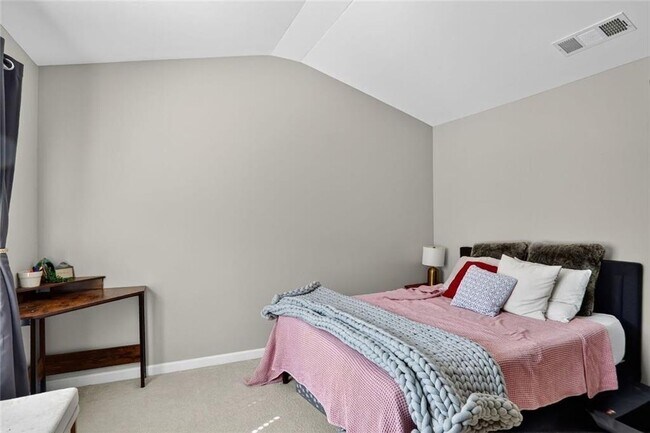 Building Photo - 2331 Towneheights Terrace SE