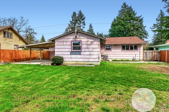 Building Photo - 9515 SE Stanley Ave