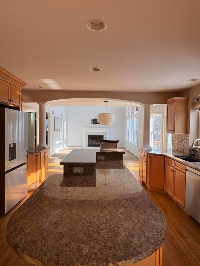 Building Photo - 1280 Waterways Dr