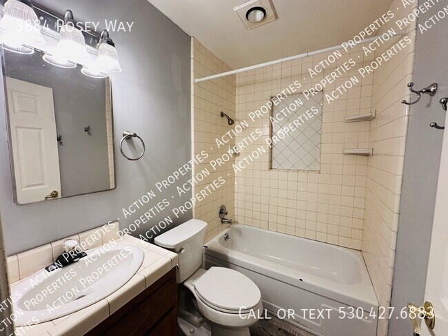 Building Photo - 3884 Rosey Way