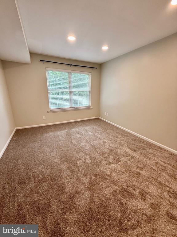 Building Photo - 28022 Beacon Hill Dr