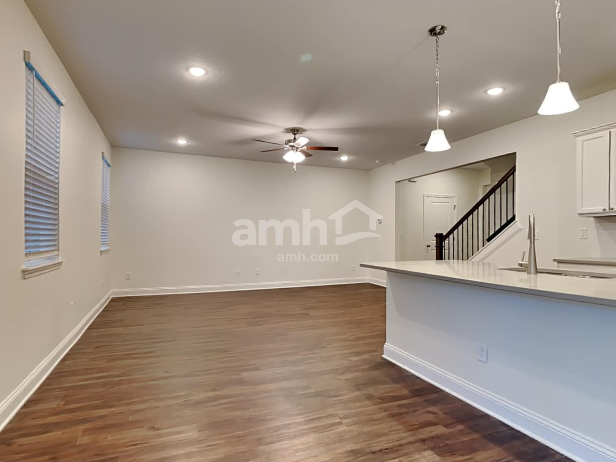 Building Photo - 497 Onate Cir