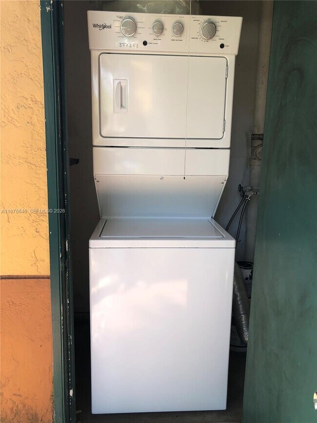 Building Photo - 10757 Cleary Blvd