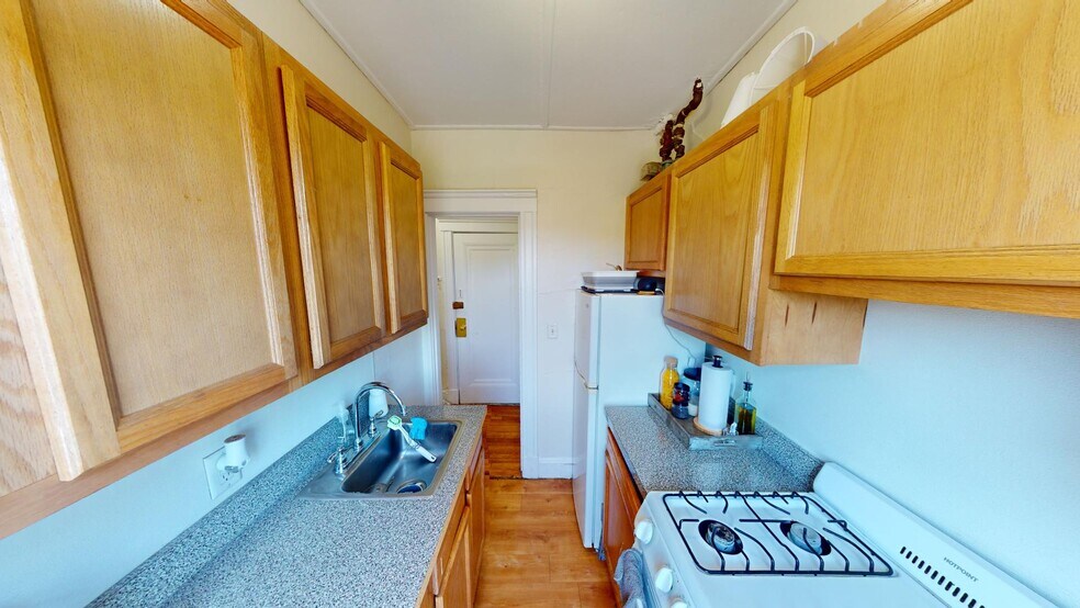 Building Photo - 1175 Boylston St