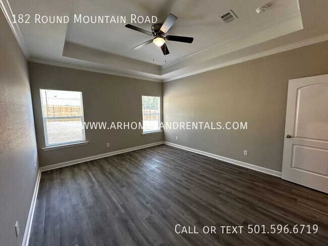 Building Photo - 182 Round Mountain Rd