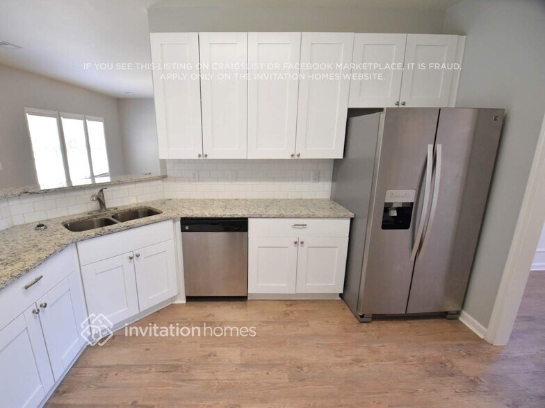 Building Photo - 1701 Branchwood Ct SW