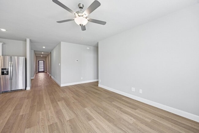 Building Photo - 409 Midnight Oak Dr