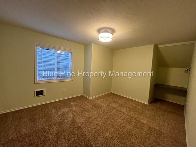 Building Photo - 4342 Williamsburg Ln