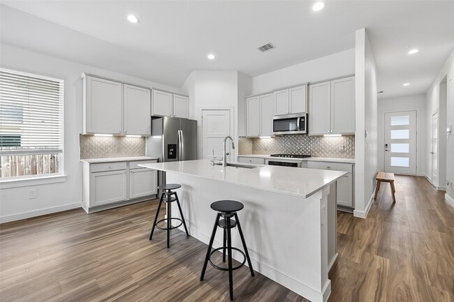 Building Photo - 13304 Big Sky Ct