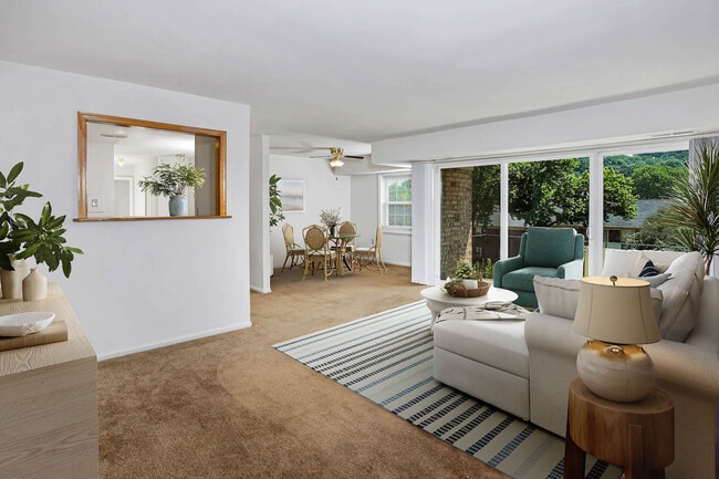 Building Photo - Deertree