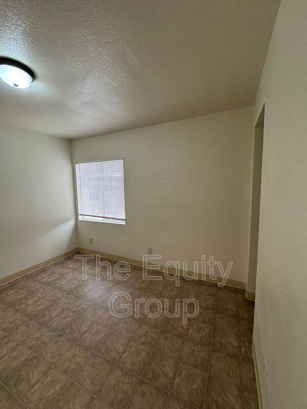 Building Photo - 32606 Rd 124