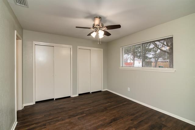 Building Photo - 3701 Summit Ln