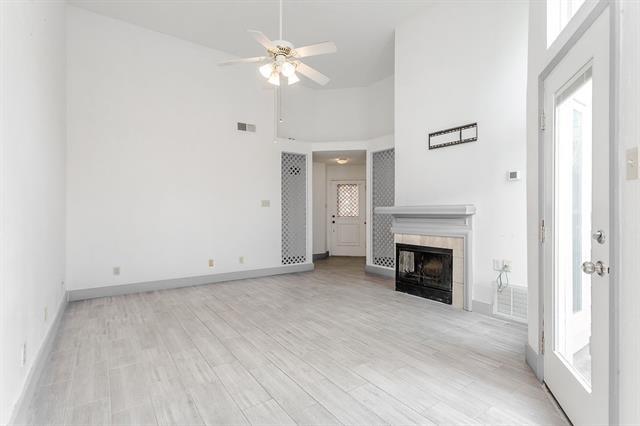 Building Photo - 4124 Hollow Oak Dr