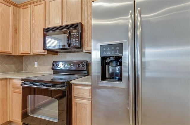Building Photo - 2717 Sunlight Dr