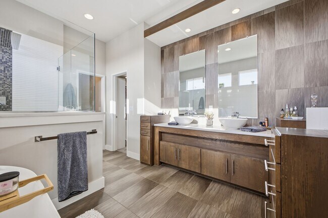 Building Photo - 4502 NW 70 Terrace