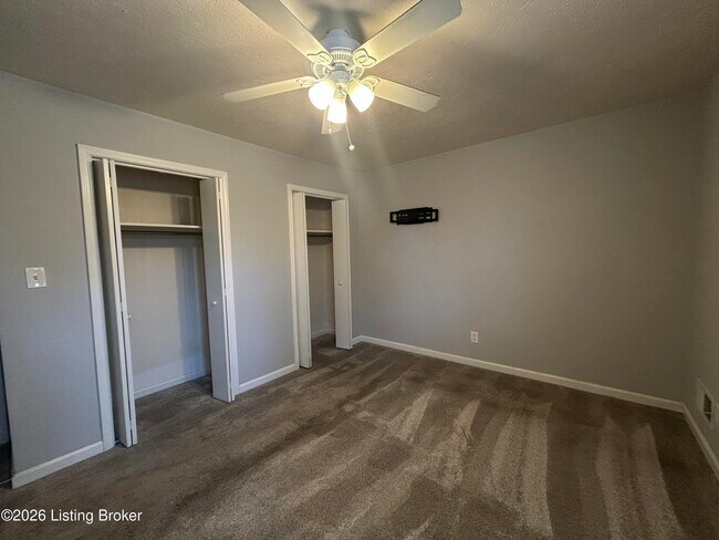 Building Photo - 5510 Baywood Dr