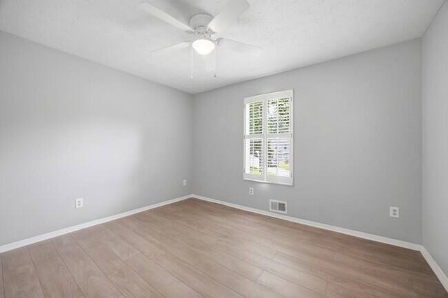 Building Photo - 11240 Rotherick Dr