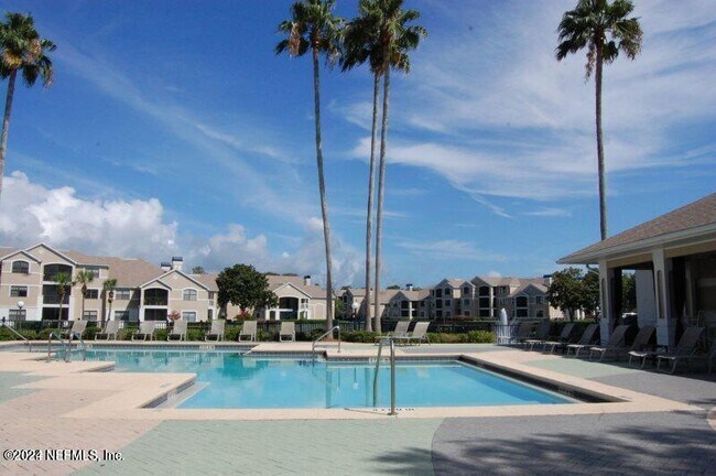 Building Photo - 400 Timberwalk Ct