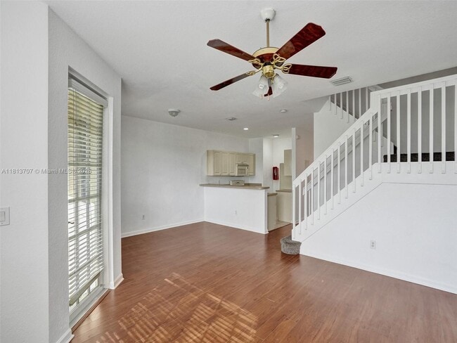 Building Photo - 1215 Lucaya Dr