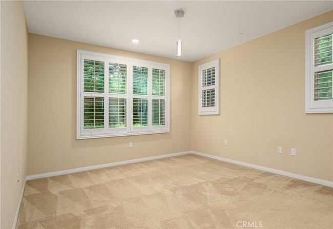 Building Photo - 100 Kempton