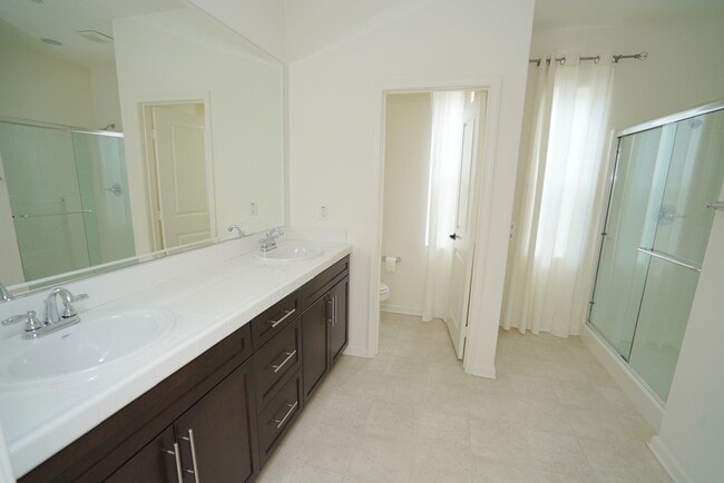 Building Photo - COMING SOON! Villa Metro Home for Rent!