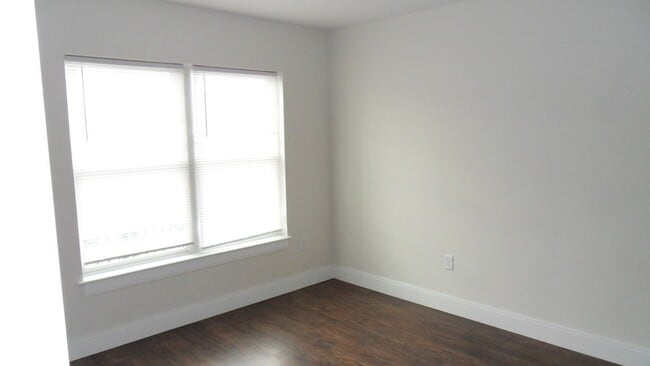 Building Photo - 76 Stonley Rd