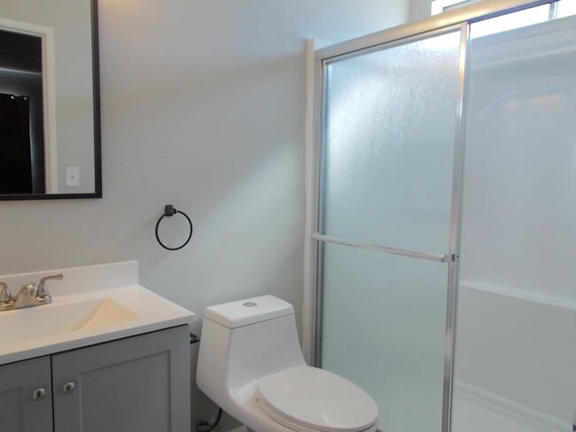 Building Photo - Spacious 4-Bedroom, 3-Bathroom Home with Open Floor Plan & Large Backyard – Prime Location!