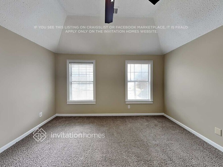 Building Photo - 148 Emerald Ln